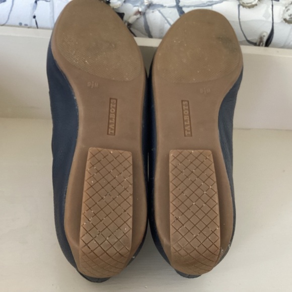 Talbots JESSIE PEBBLED LEATHER DRIVING MOCCASINS Gold Aglet TIE DETAIL 9.5 EUC - Picture 6 of 7